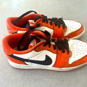 Nikes Air Jordan starfish lows boys size 4